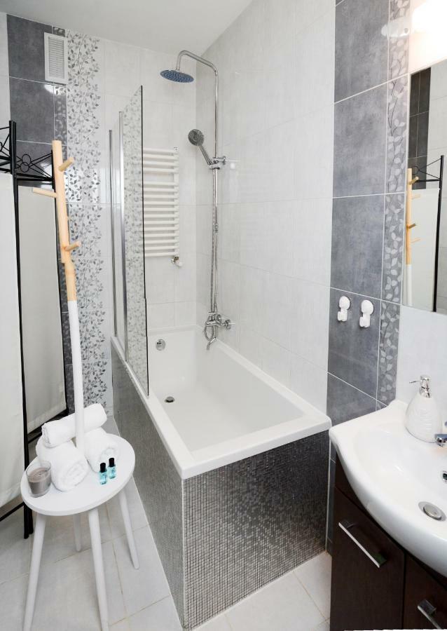 Vinyl Apartment Old Town Krakow Bagian luar foto